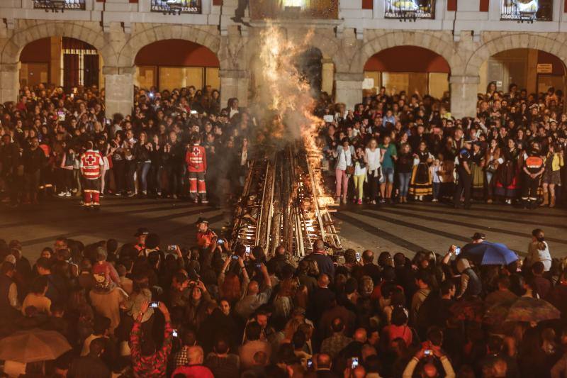 Hogueras de San Juan por Asturias