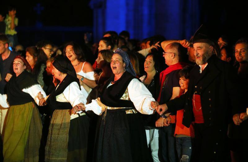 Hoguera de San Juan en Oviedo