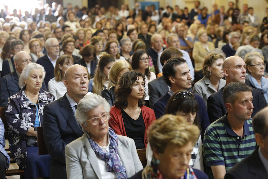 Gijón llora a Elías García en su despedida