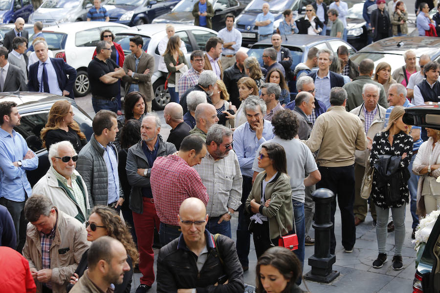 Gijón llora a Elías García en su despedida