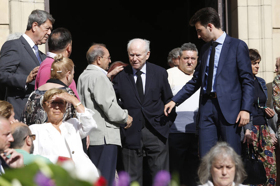 Gijón llora a Elías García en su despedida