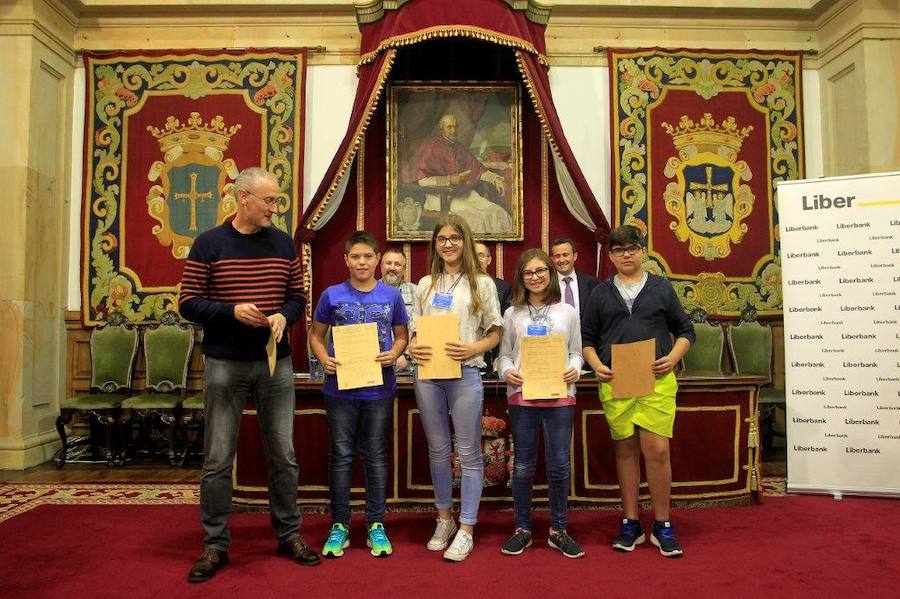 Premios nacionales de la &#039;Incubadora de Sondeos&#039;