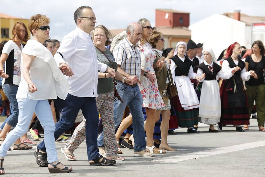 Jira campestre en el Cerro para celebrar el Día d&#039;Asturies