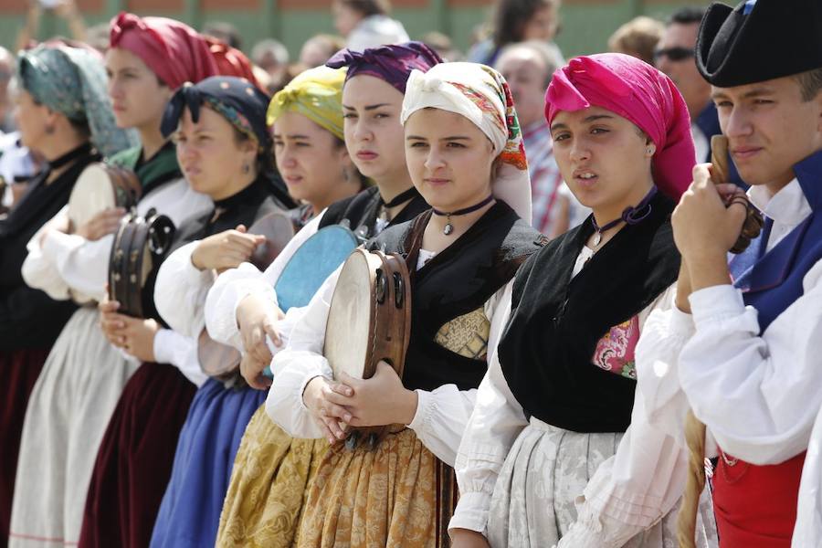 Jira campestre en el Cerro para celebrar el Día d&#039;Asturies