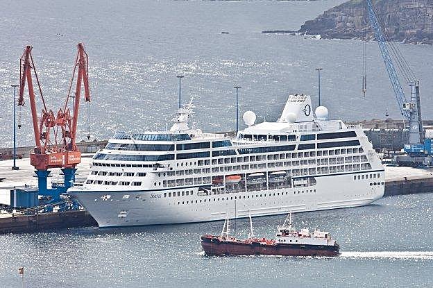 Octava escala de un crucero este año en Gijón