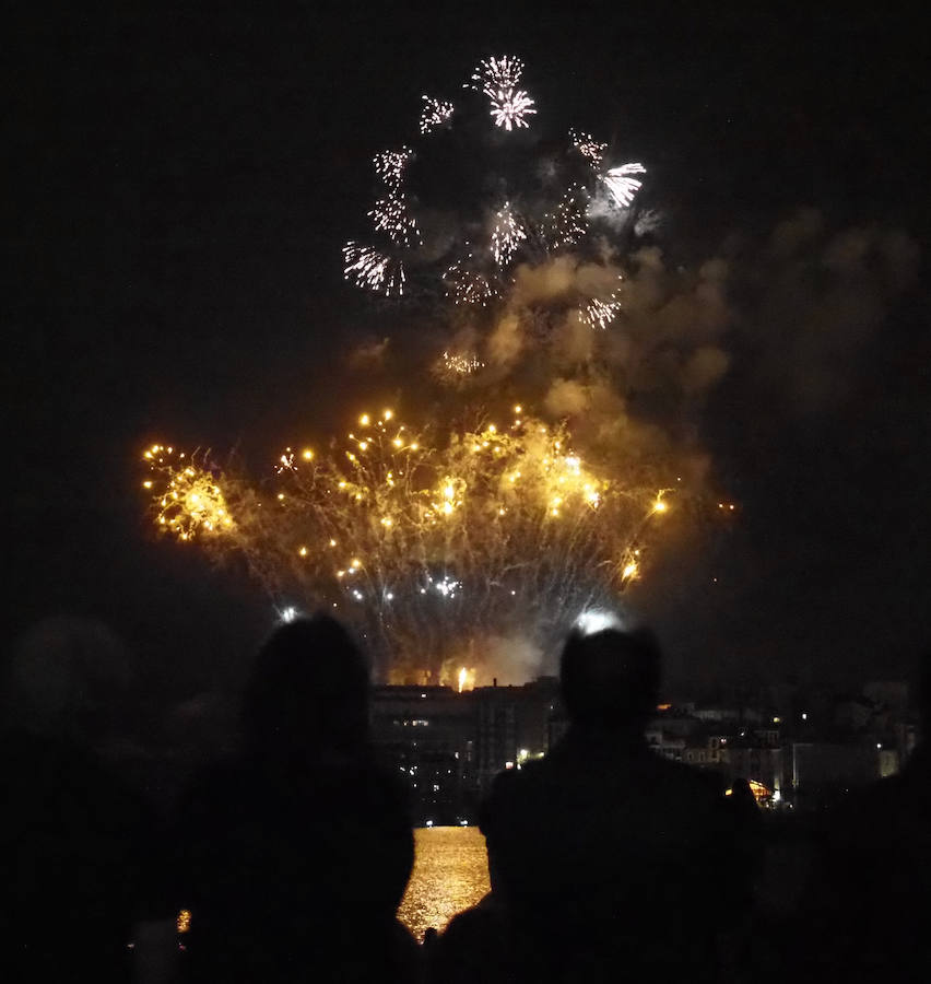 Así se vieron los fuegos de Gijón