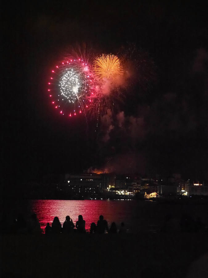 Así se vieron los fuegos de Gijón