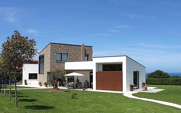 La Atalaya, en Cudillero, es la certificación más reciente. Las características del terreno obligaron a un gran esfuerzo de diseño.