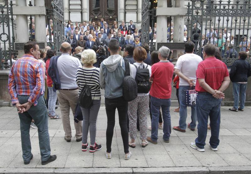 Minutos de silencio en Asturias por los atentados de Cataluña