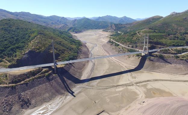 Imagen. Los pantanos, a vista de dron.