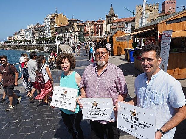 Verónica López, Claudio Garigliano y Luis Sánchez, los premiados. :: CITOULA