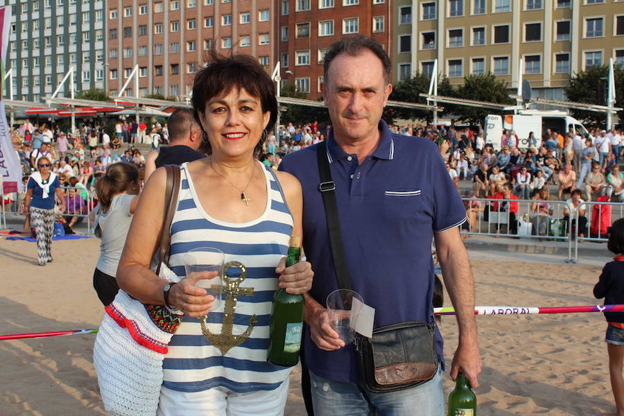 ¿Estuviste en el récord de escanciado simultáneo de 2017? ¡Búscate! (4)