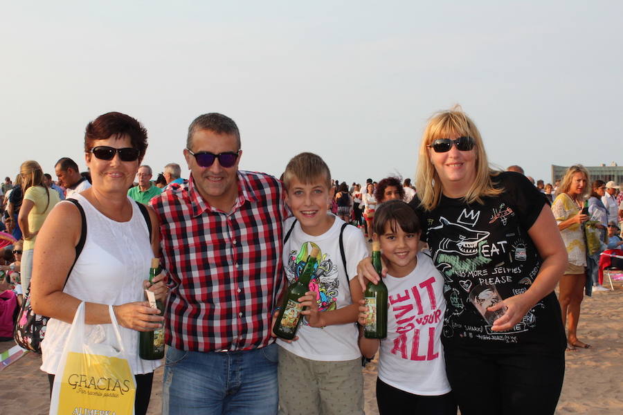 ¿Estuviste en el récord de escanciado simultáneo de 2017? ¡Búscate! (4)