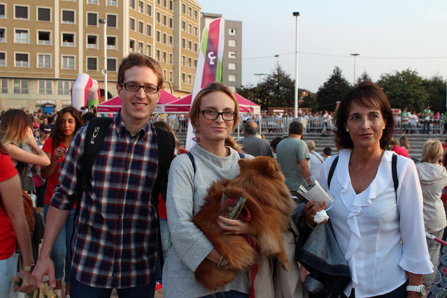 ¿Estuviste en el récord de escanciado simultáneo de 2017? ¡Búscate! (4)