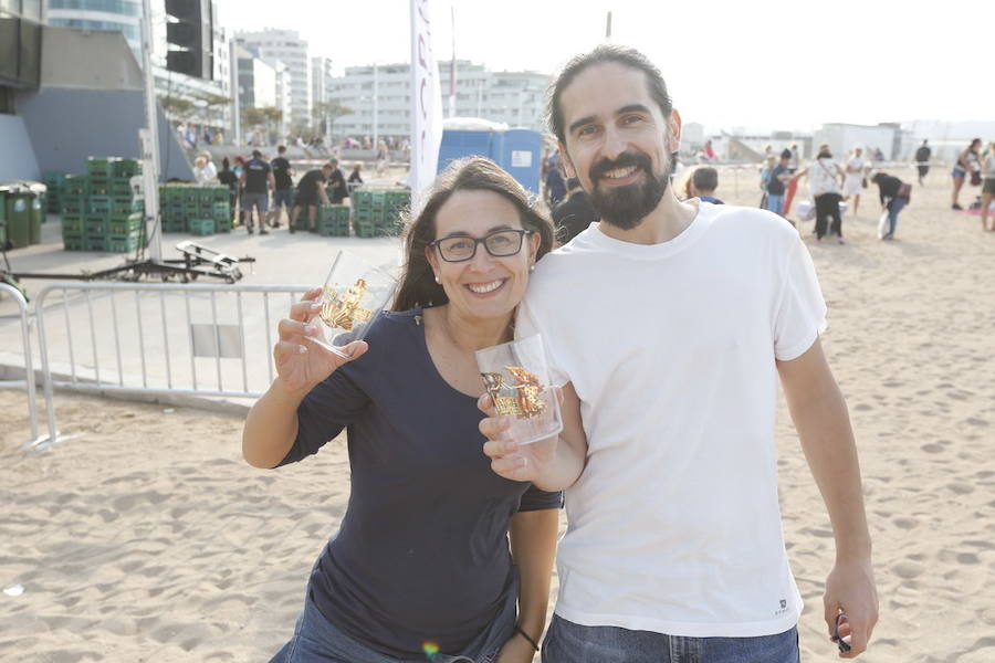 ¿Estuviste en el récord de escanciado simultáneo de 2017? ¡Búscate! (7)