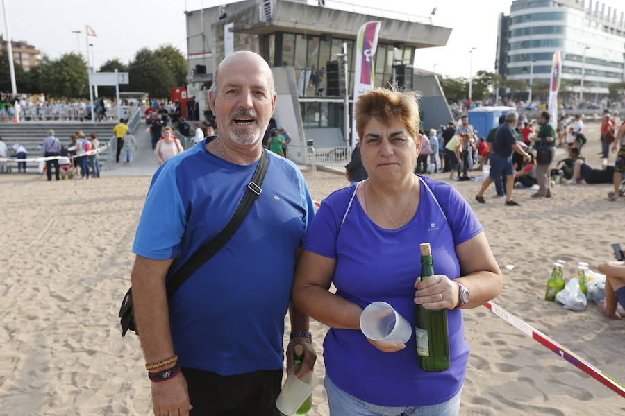 ¿Estuviste en el récord de escanciado simultáneo de 2017? ¡Búscate! (7)