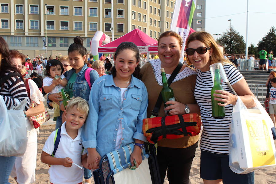 ¿Estuviste en el récord de escanciado simultáneo de 2017? ¡Búscate! (3)