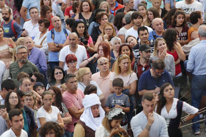 ¿Estuviste en el Desembarco de Carlos V en Tazones? ¡Búscate!