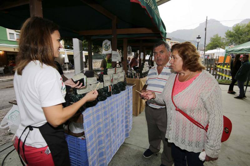 ¿Estuviste en el Certamen de Queso Cabrales en Arenas? ¡Búscate!