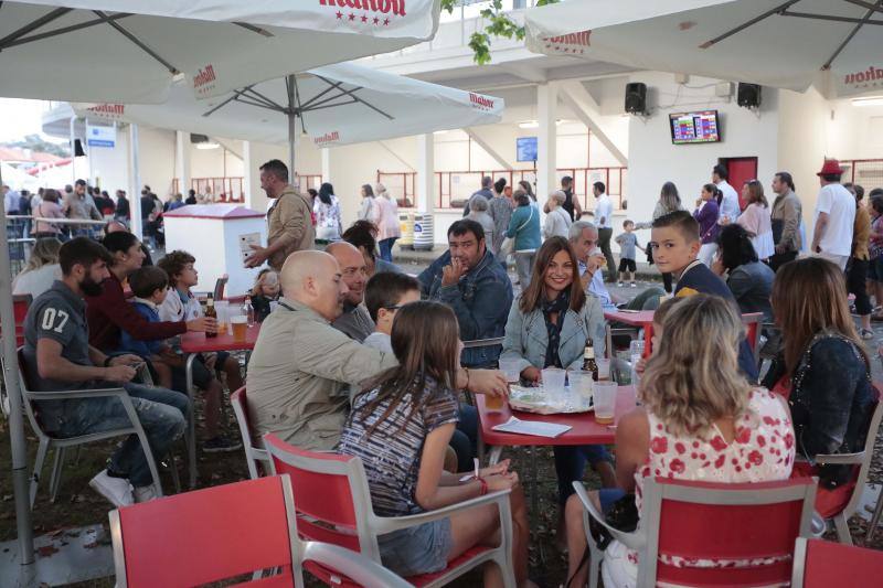 ¿Estuviste en la fiesta del Concurso Hípico de Las Mestas? ¡Búscate!