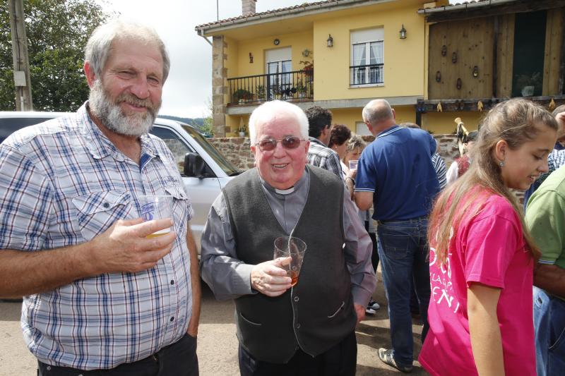 Fiesta en Poreñu, Pueblo Ejemplar de Asturias 2017