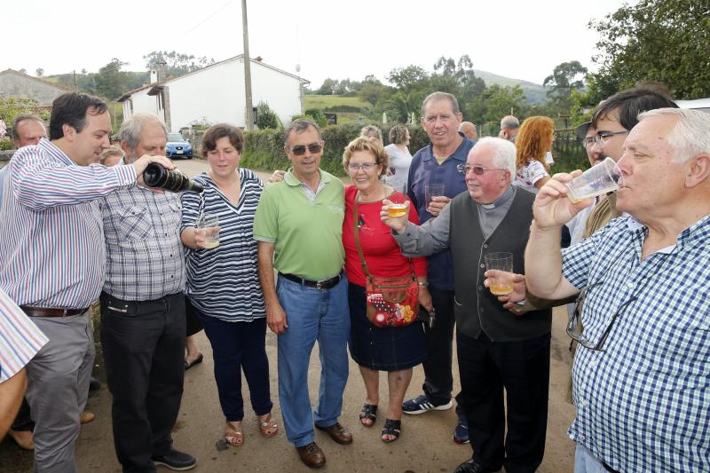 Fiesta en Poreñu, Pueblo Ejemplar de Asturias 2017