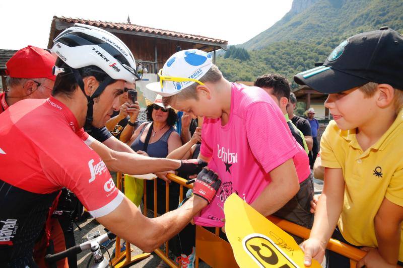 Las mejores imágenes de la primera etapa de La Vuelta en Asturias
