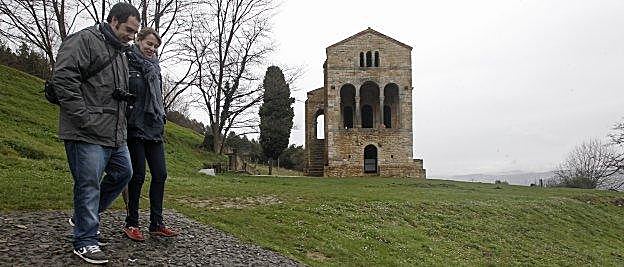 La protección de los monumentos del Prerrománico del Naranco es el principal objetivo de la creación del parque. 