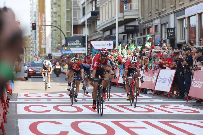 Las mejores imágenes de la primera etapa de La Vuelta en Asturias