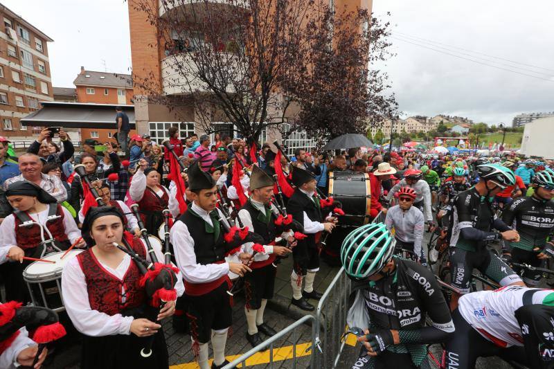 ¿Estuviste en la segunda etapa de la Vuelta en Asturias? ¡Búscate! (1)