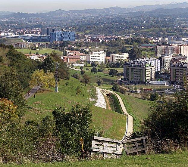 Los terrenos por los que debería discurrir la Ronda Norte. 
