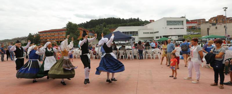 ¿Estuviste en la comida en la calle de Corvera? ¡Búscate!