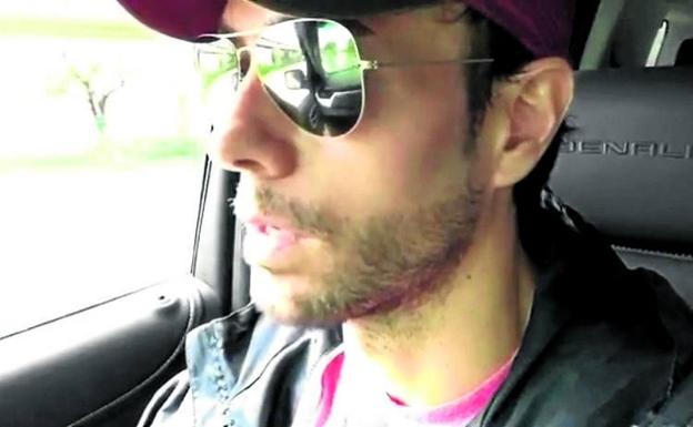 Enrique Iglesias sale de paseo con ‘Irma’ por Miami y organiza un escándalo