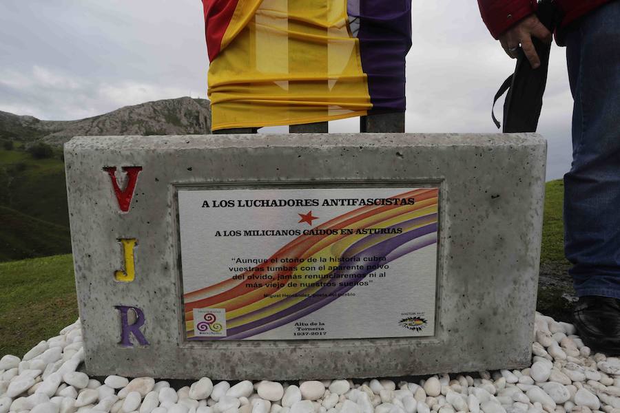 Homenaje republicano en El Mazucu, en Llanes