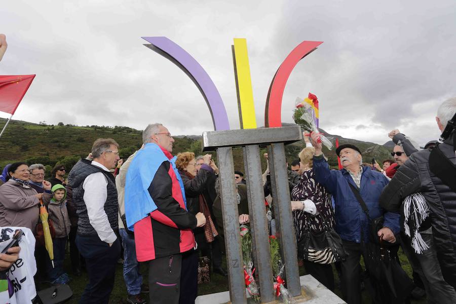 Homenaje republicano en El Mazucu, en Llanes
