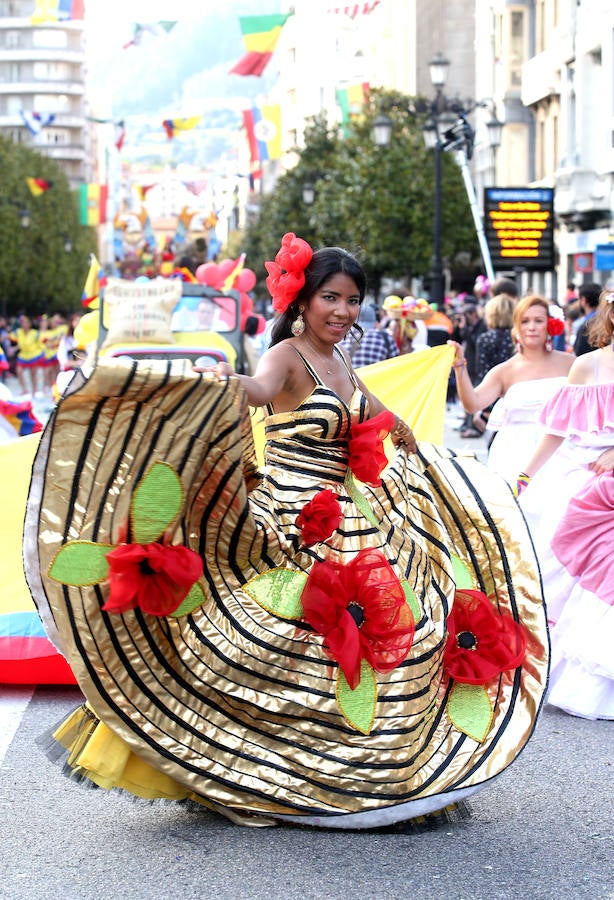 ¿Estuviste en el Desfile del Día de América en Asturias? ¡Búscate!