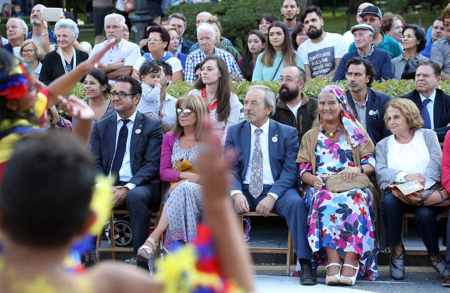 ¿Estuviste en el Desfile del Día de América en Asturias? ¡Búscate!