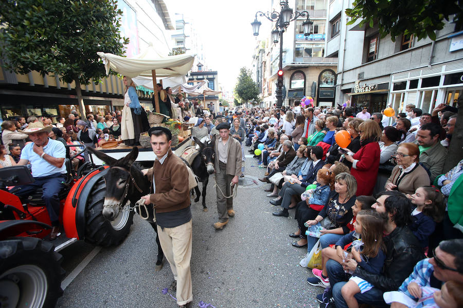 ¿Estuviste en el Desfile del Día de América en Asturias? ¡Búscate!