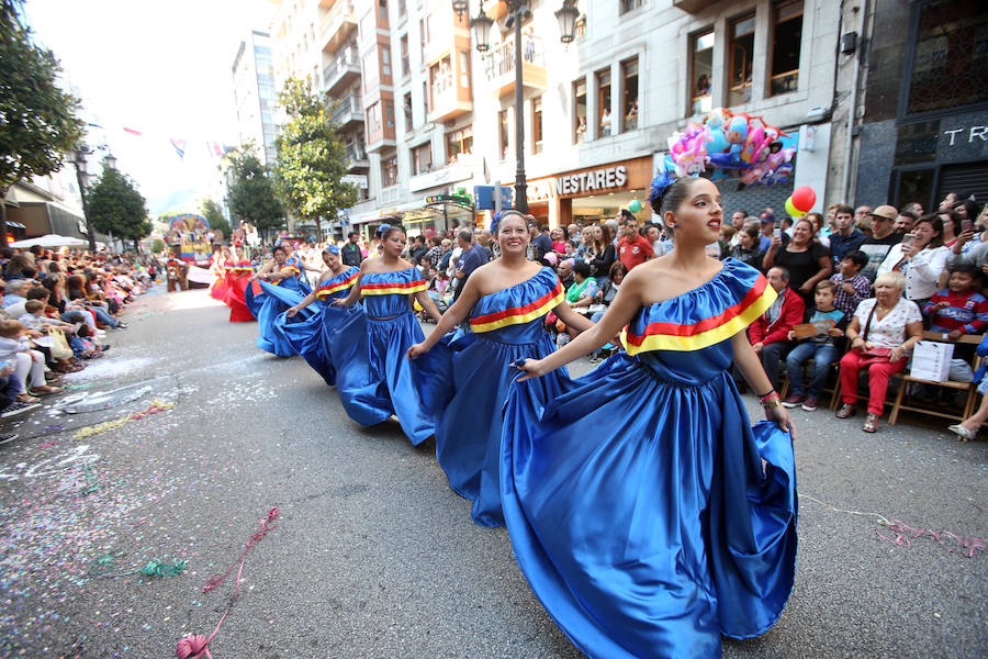 ¿Estuviste en el Desfile del Día de América en Asturias? ¡Búscate!
