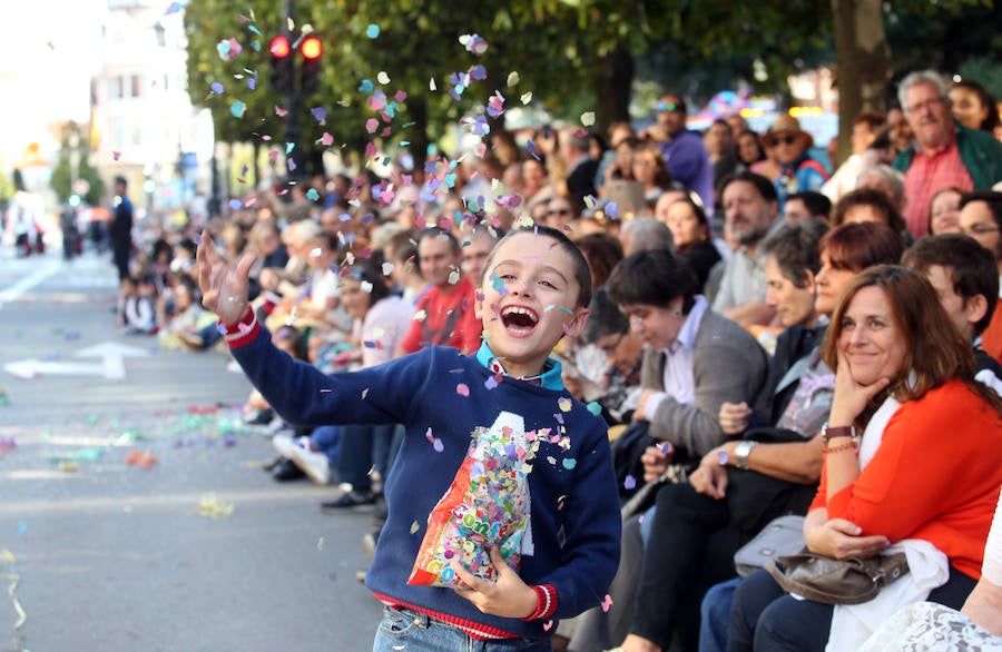 ¿Estuviste en el Desfile del Día de América en Asturias? ¡Búscate!