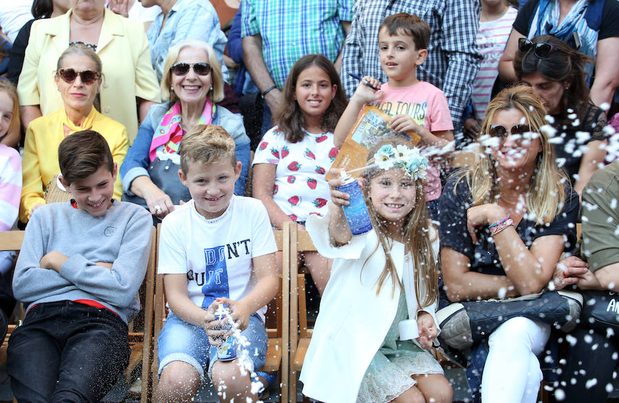 ¿Estuviste en el Desfile del Día de América en Asturias? ¡Búscate!