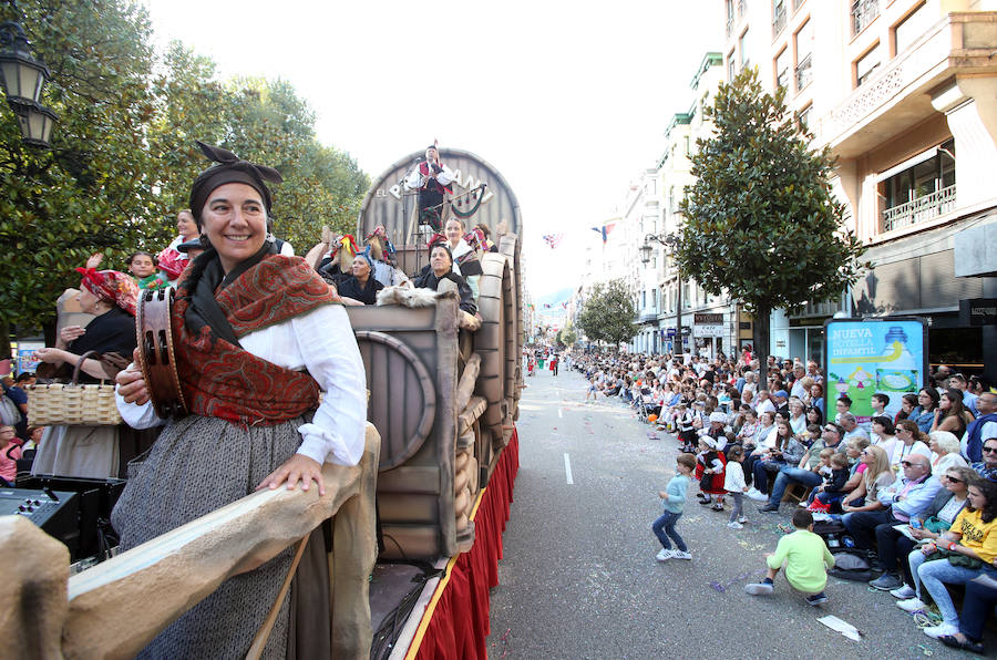¿Estuviste en el Desfile del Día de América en Asturias? ¡Búscate!