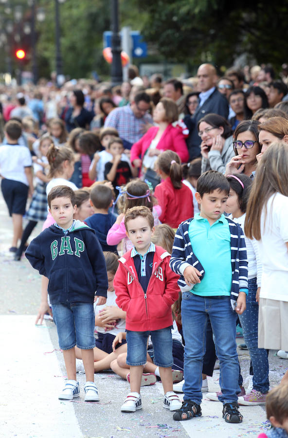 ¿Estuviste en el Desfile del Día de América en Asturias? ¡Búscate!