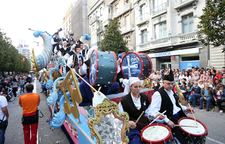 ¿Estuviste en el Desfile del Día de América en Asturias? ¡Búscate!