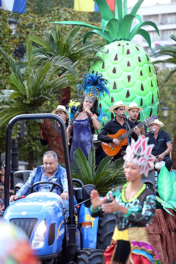 ¿Estuviste en el Desfile del Día de América en Asturias? ¡Búscate!