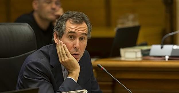 Fernando Couto, durante el transcurso del Pleno. 