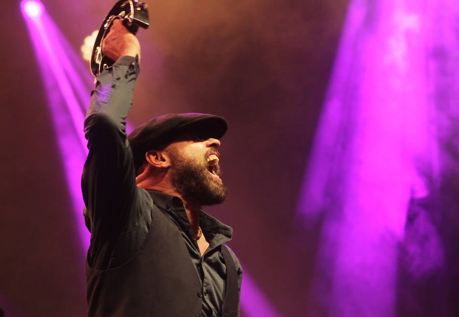 El soul de The Christians pone el broche de oro a los conciertos de San Mateo en la Catedral