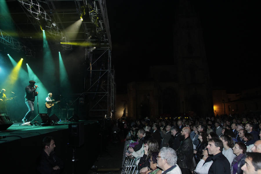 El soul de The Christians pone el broche de oro a los conciertos de San Mateo en la Catedral