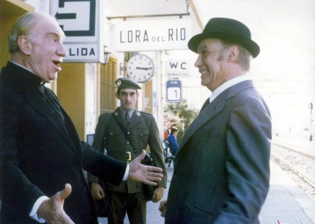 Fernando Fernán Gómez y Francisco Rabal, en una escena de 'Juncal'. 