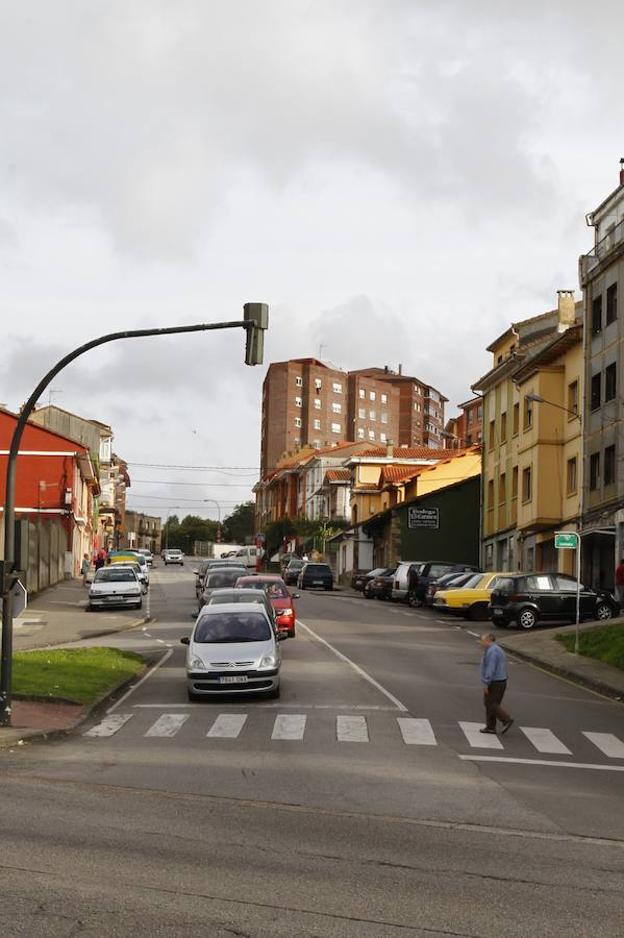 Vista general de la calle de El Carmen, que será reurbanizada. 